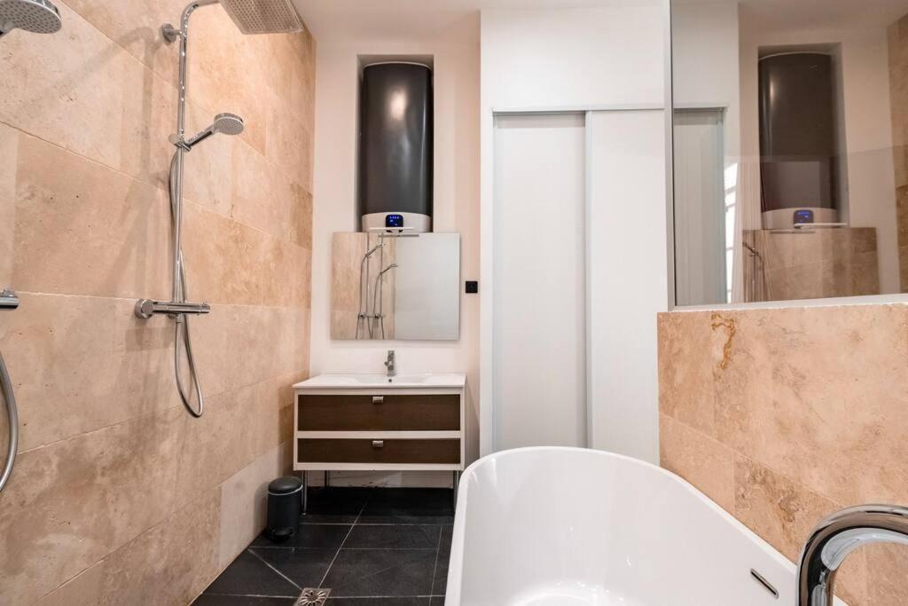 Harmonie Apartment Nimes Luaran gambar