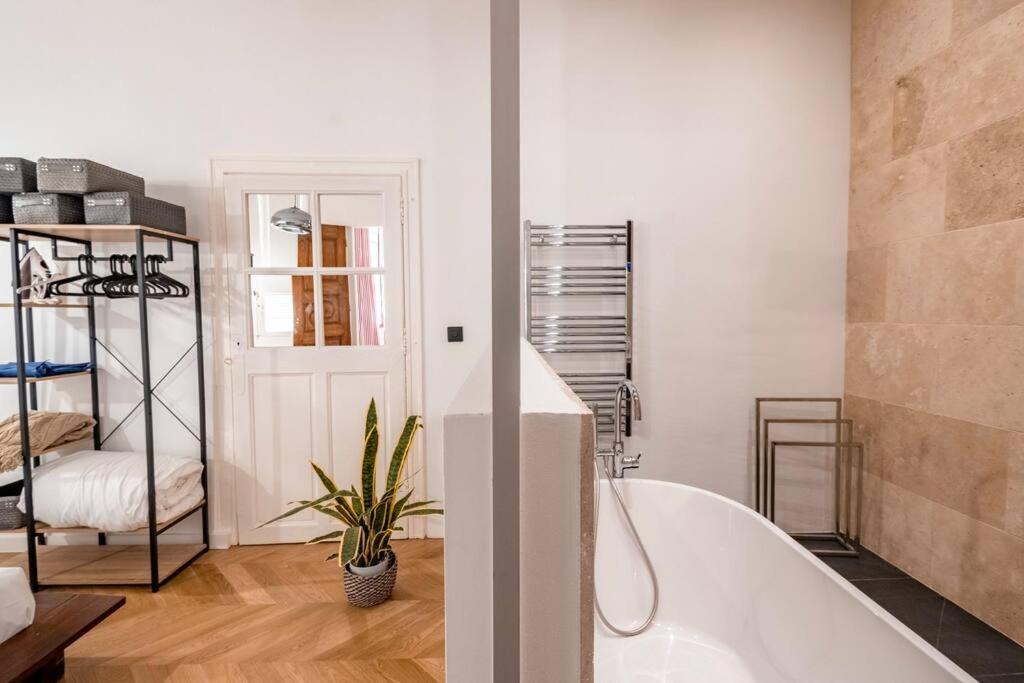 Harmonie Apartment Nimes Luaran gambar